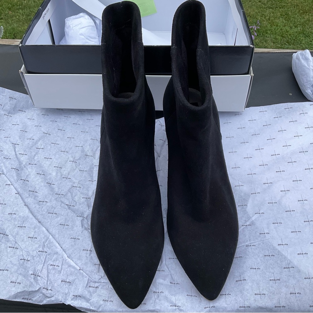 Elegant Black Suede Women's Ankle Boots NEW
